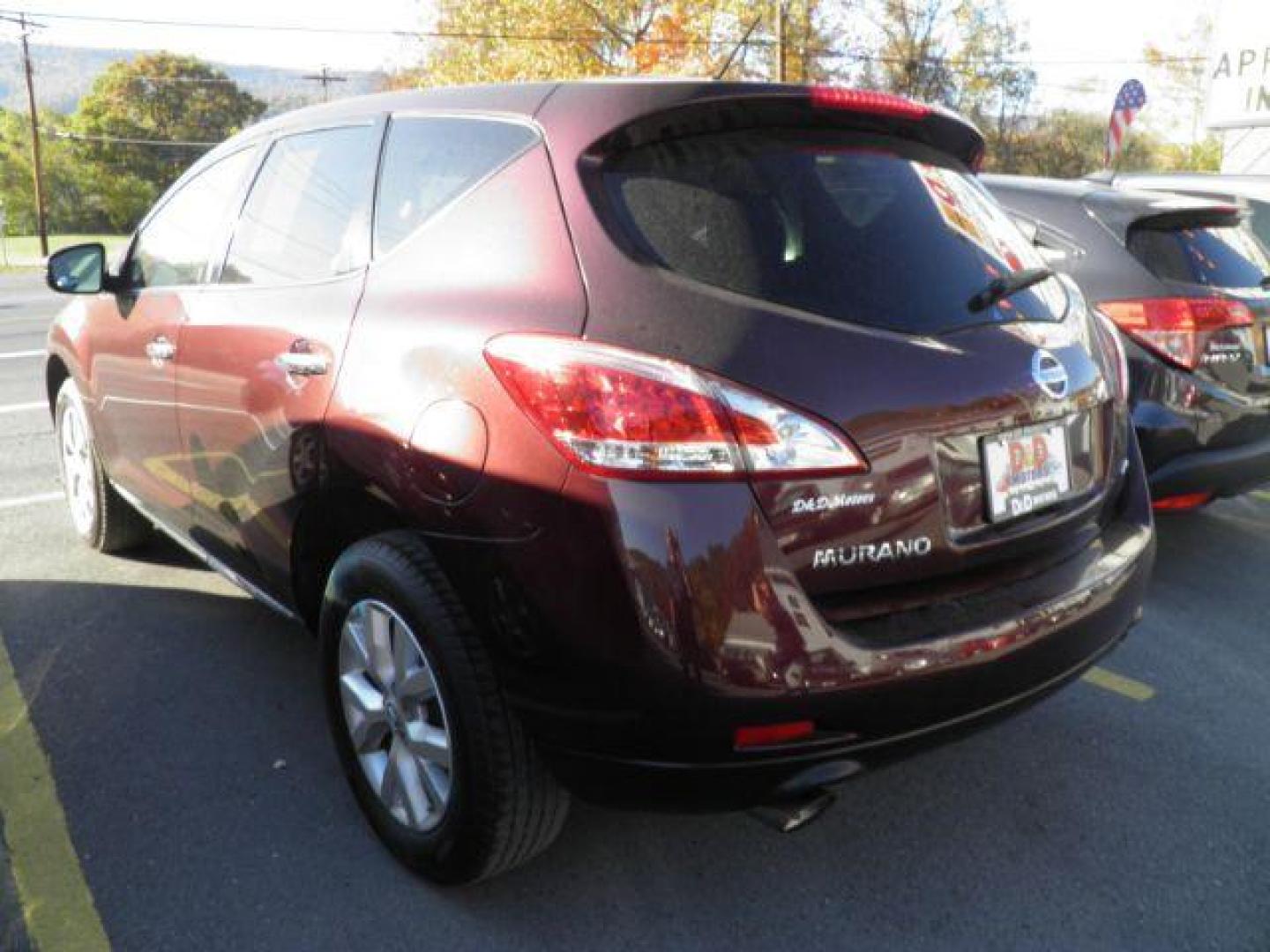 2014 BURGUNDY NISSAN MURANO S AWD (JN8AZ1MW4EW) with an 3.5L V6 engine, AT transmission, located at 15520 McMullen Hwy SW, Belair, MD, 21502, (301) 729-3700, 39.581375, -78.846451 - Photo#5