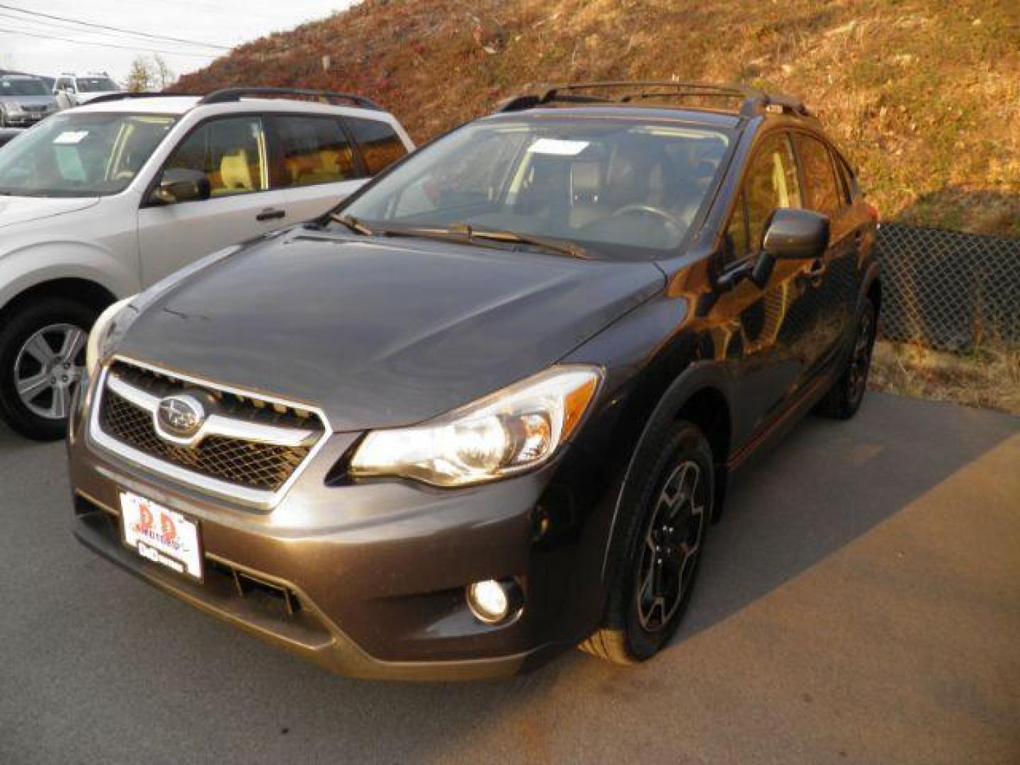 2014 GRAY Subaru XV Crosstrek 2.0 Limited (JF2GPAGC2E8) with an 2.0L L4 engine, CVT transmission, located at 19521 New George's Creek Rd SW, Barton, MD, 21521, (301) 463-2404, 39.524323, -79.017906 - Photo#0