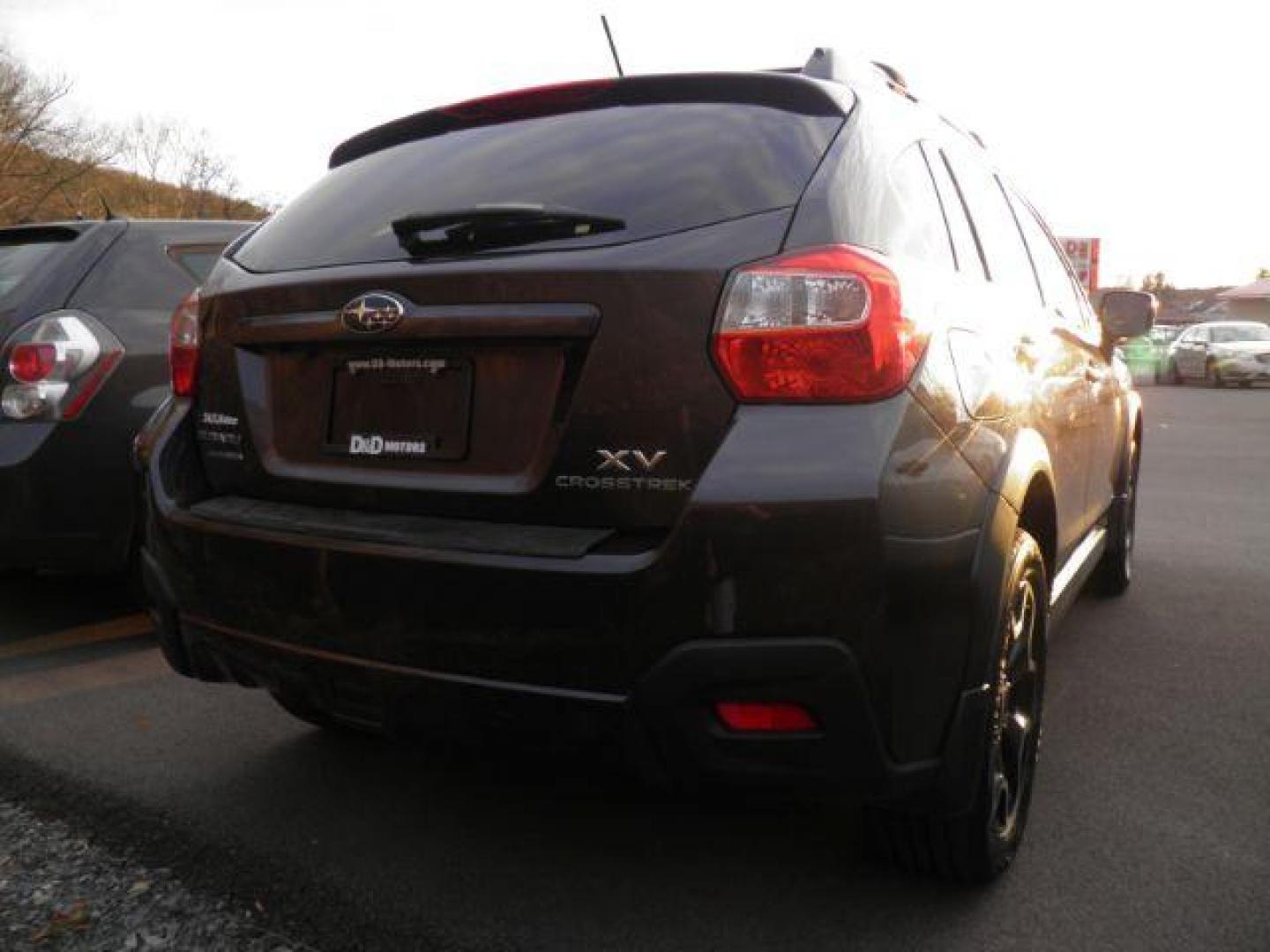 2014 GRAY Subaru XV Crosstrek 2.0 Limited (JF2GPAGC2E8) with an 2.0L L4 engine, CVT transmission, located at 19521 New George's Creek Rd SW, Barton, MD, 21521, (301) 463-2404, 39.524323, -79.017906 - Photo#5