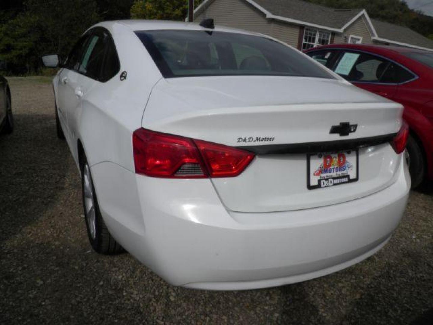 2015 WHITE Chevrolet Impala LS Fleet (2G11X5SL3F9) with an 2.5 L4 engine, AT transmission, located at 15520 McMullen Hwy SW, Belair, MD, 21502, (301) 729-3700, 39.581375, -78.846451 - Photo#4