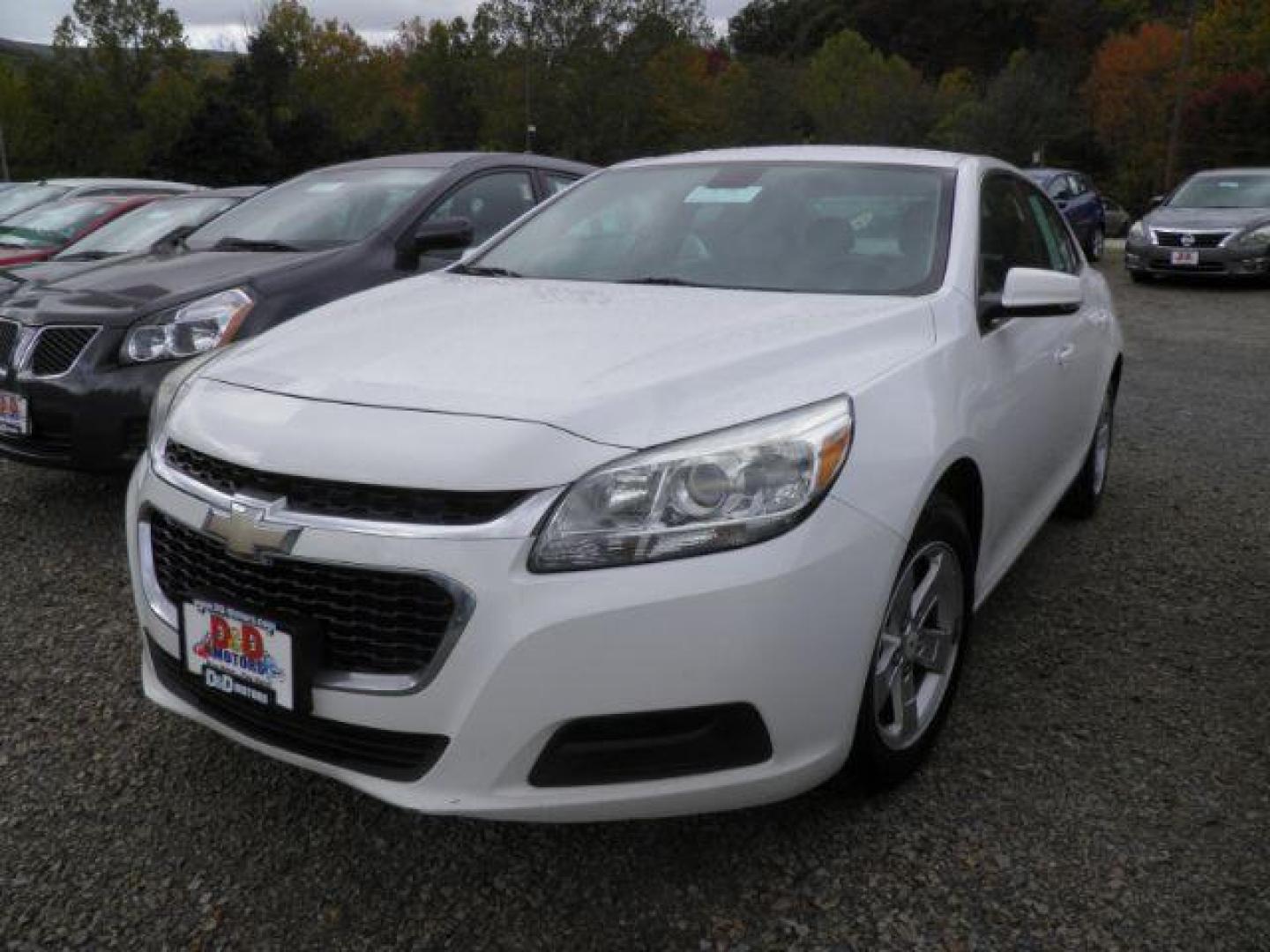 2015 WHITE Chevrolet Malibu 1LT (1G11C5SL1FF) with an 2.5 L4 engine, AT transmission, located at 19521 New George's Creek Rd SW, Barton, MD, 21521, (301) 463-2404, 39.524323, -79.017906 - Photo#0