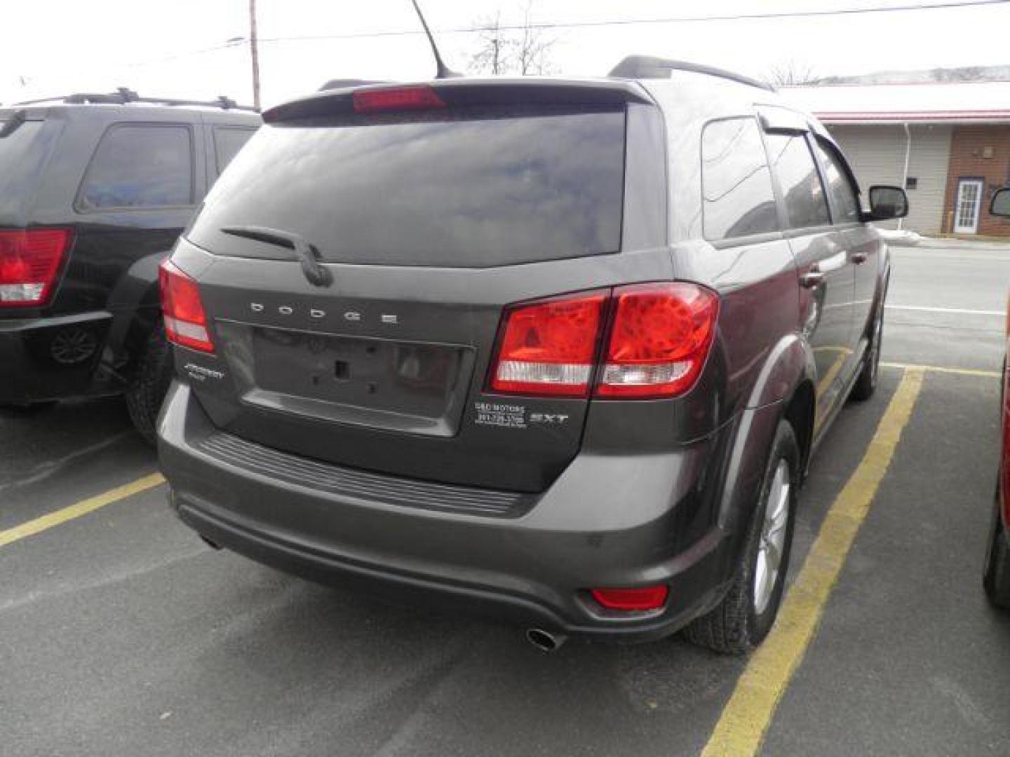 2015 GRAY DODGE JOURNEY SXT AWD (3C4PDDBG3FT) with an 3.6L V6 engine, AT transmission, located at 15520 McMullen Hwy SW, Belair, MD, 21502, (301) 729-3700, 39.581375, -78.846451 - Photo#6