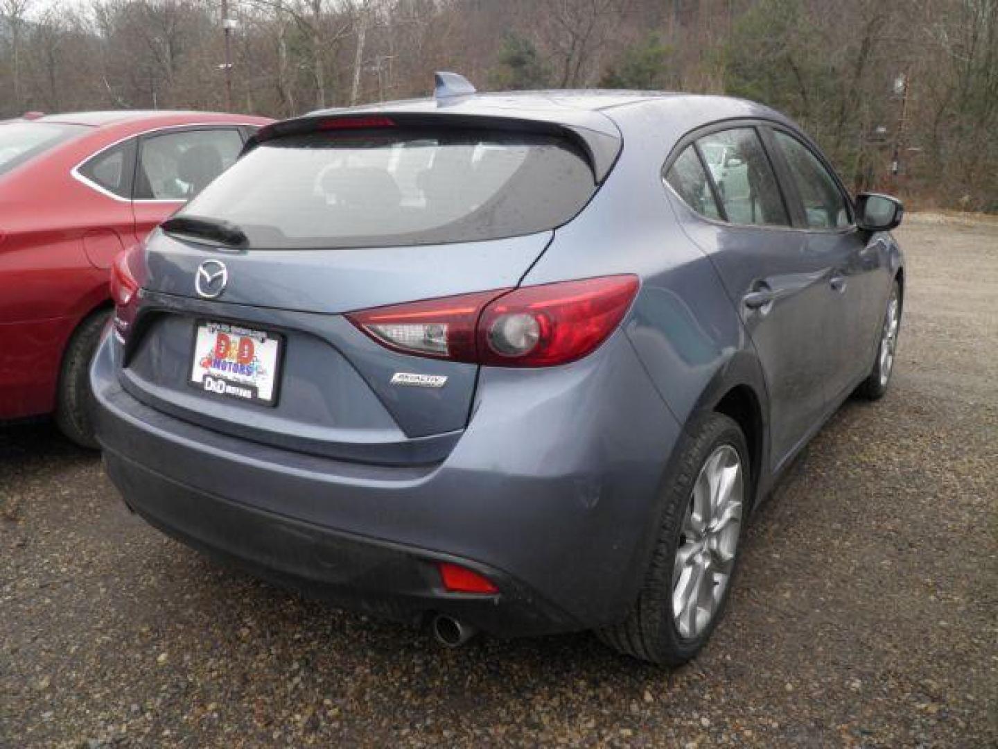 2015 BLUE Mazda MAZDA3 s Touring AT 5-Door (JM1BM1L36F1) with an 2.5 L4 engine, AT transmission, located at 19521 New George's Creek Rd SW, Barton, MD, 21521, (301) 463-2404, 39.524323, -79.017906 - Photo#5