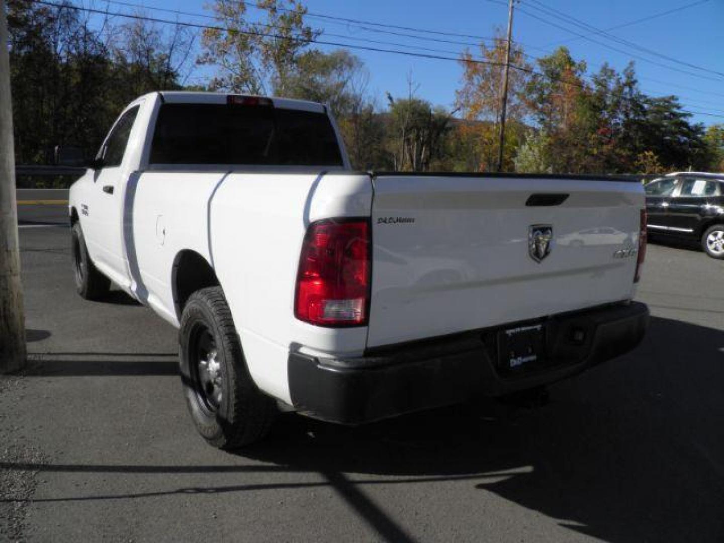 2015 WHITE RAM 1500 Tradesman Regular Cab LWB 4WD (3C6JR7DG3FG) with an 3.6L V6 DOHC 24V FFV engine, AT transmission, located at 15520 McMullen Hwy SW, Belair, MD, 21502, (301) 729-3700, 39.581375, -78.846451 - Photo#3