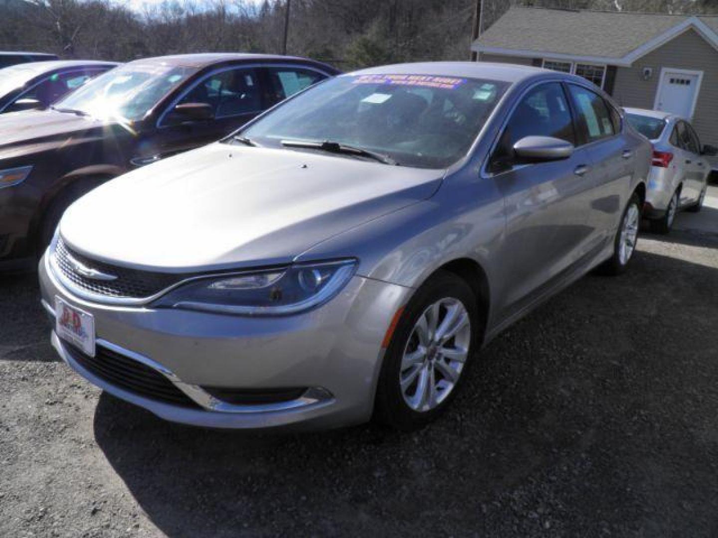 2016 GRAY Chrysler 200 Limited (1C3CCCAB6GN) with an 2.4L L4 engine, AT transmission, located at 19521 New George's Creek Rd SW, Barton, MD, 21521, (301) 463-2404, 39.524323, -79.017906 - Photo#0