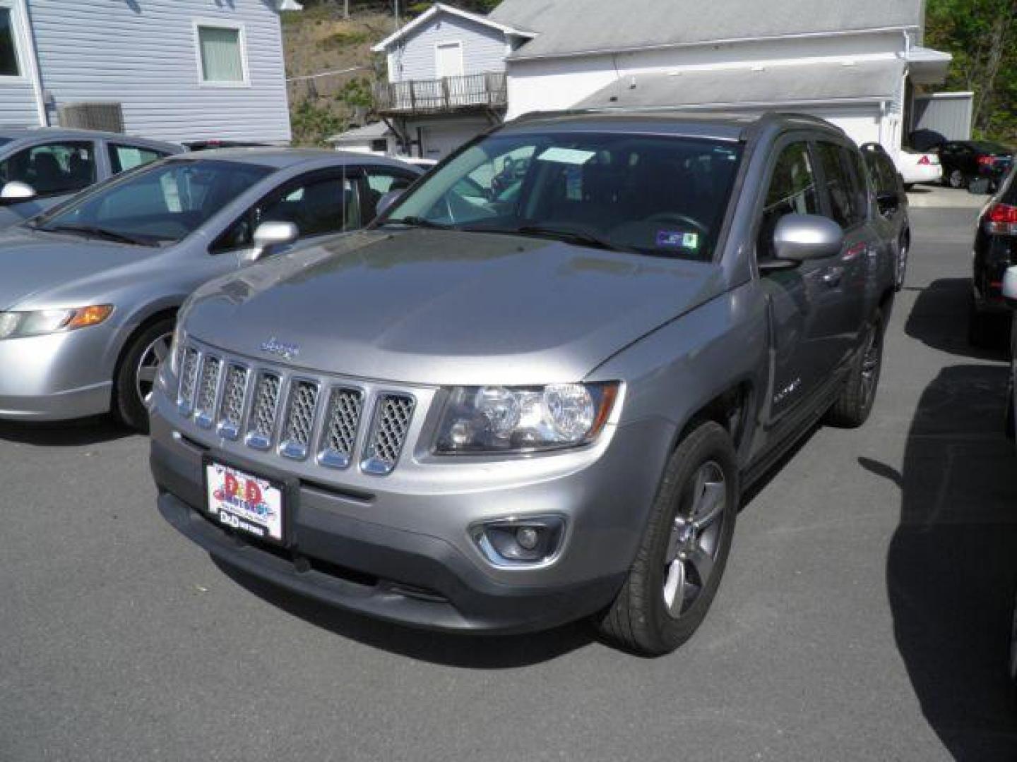 2016 SILVER Jeep Compass Latitude 4WD (1C4NJDEB0GD) with an 2.4L L4 engine, AT transmission, located at 15520 McMullen Hwy SW, Belair, MD, 21502, (301) 729-3700, 39.581375, -78.846451 - Photo#0