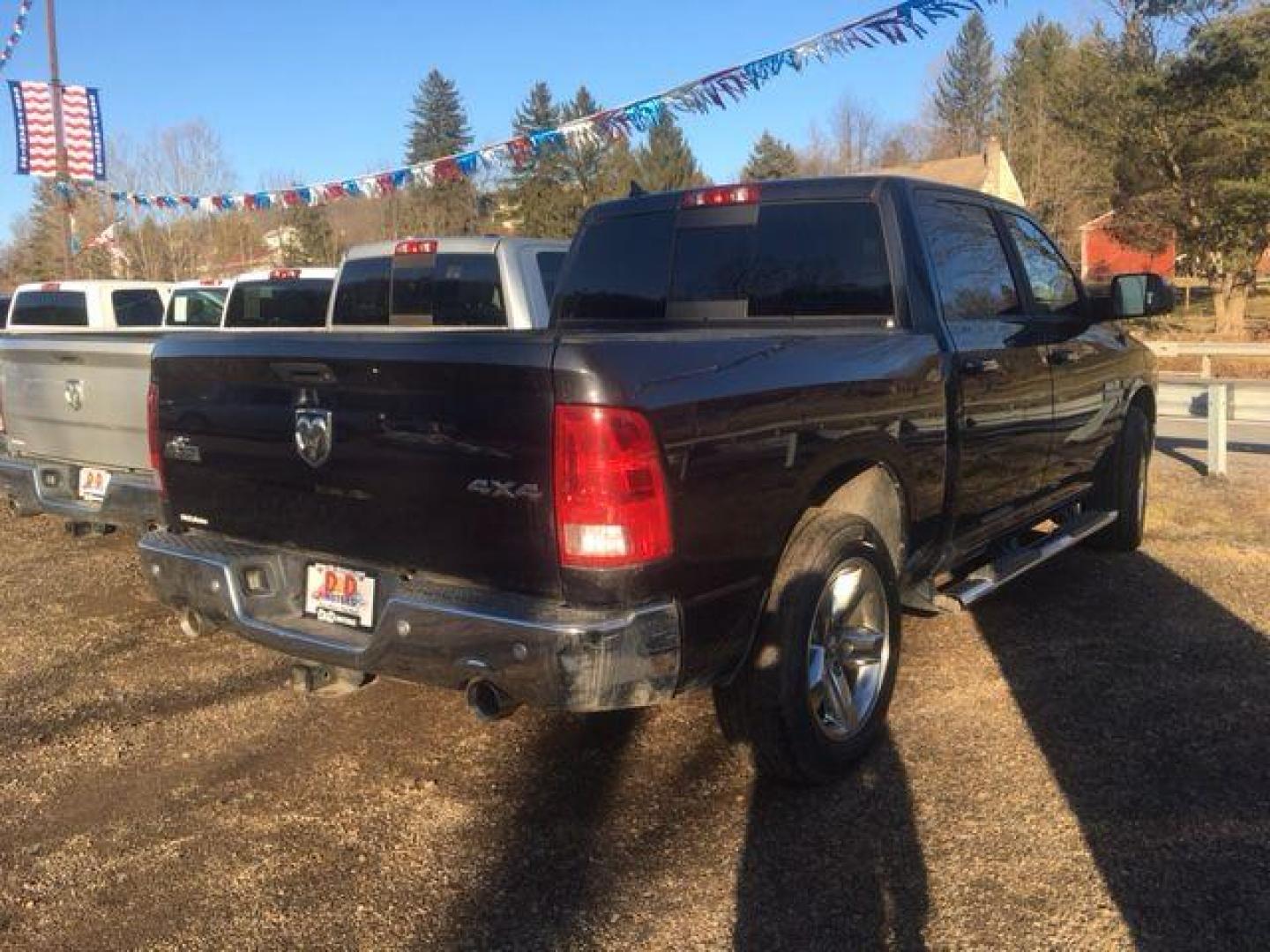 2016 DK GRAY /Black/Diesel Gray, c RAM 1500 SLT Crew Cab SWB 4WD (1C6RR7LT8GS) with an 5.7 V8 engine, AT transmission, located at 19521 New George's Creek Rd SW, Barton, MD, 21521, (301) 463-2404, 39.524323, -79.017906 - Photo#2