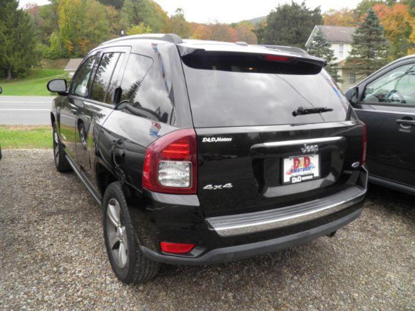 2017 BLACK Jeep Compass Latitude 4WD (1C4NJDEB1HD) with an 2.4L L4 engine, AT transmission, located at 19521 New George's Creek Rd SW, Barton, MD, 21521, (301) 463-2404, 39.524323, -79.017906 - Photo#5