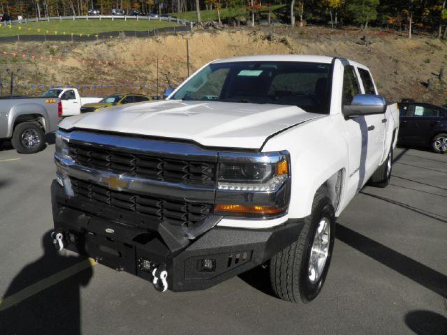 2018 WHITE Chevrolet Silverado 1500 LS Crew Cab Long Box 4WD (3GCUKNEC6JG) with an 5.3L V8 engine, AT transmission, located at 15520 McMullen Hwy SW, Belair, MD, 21502, (301) 729-3700, 39.581375, -78.846451 - Photo#0