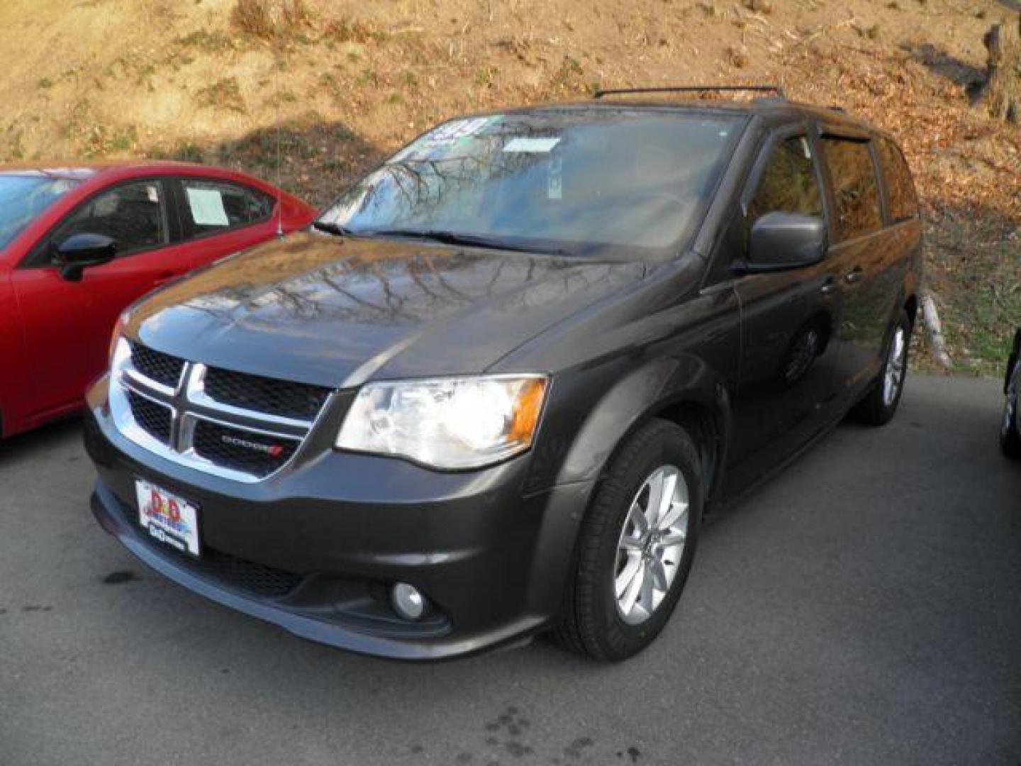 2018 GRAY DODGE G CARAVAN SXT (2C4RDGCG2JR) with an 3.6L V6 engine, AT transmission, located at 15520 McMullen Hwy SW, Belair, MD, 21502, (301) 729-3700, 39.581375, -78.846451 - Photo#0