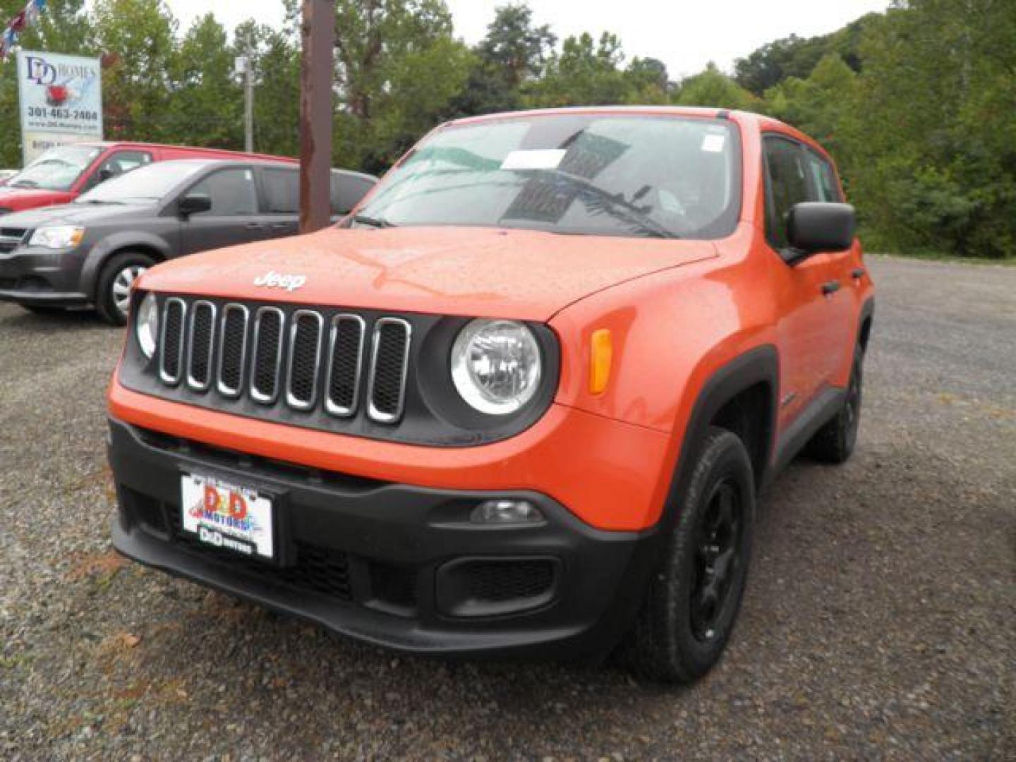 2018 ORANGE Jeep Renegade Sport 4WD (ZACCJBAB1JP) with an 2.4L L4 engine, 6SP transmission, located at 19521 New George's Creek Rd SW, Barton, MD, 21521, (301) 463-2404, 39.524323, -79.017906 - Photo#0