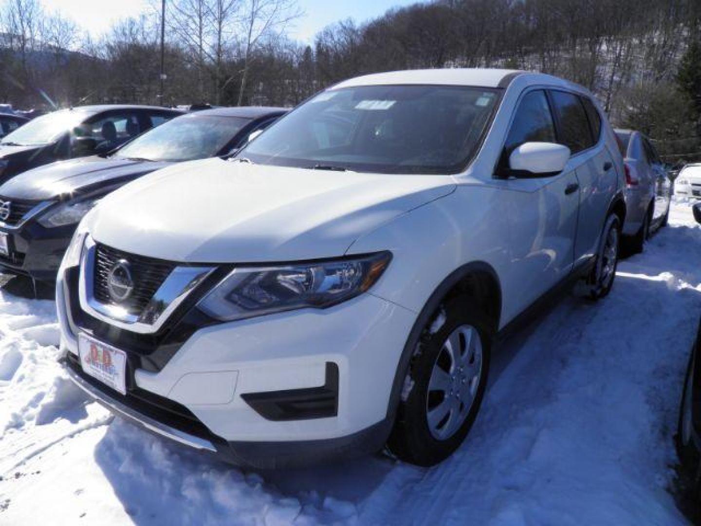 2018 WHITE Nissan Rogue S AWD (KNMAT2MV9JP) with an 2.5L L4 engine, CVT transmission, located at 19521 New George's Creek Rd SW, Barton, MD, 21521, (301) 463-2404, 39.524323, -79.017906 - Photo#0